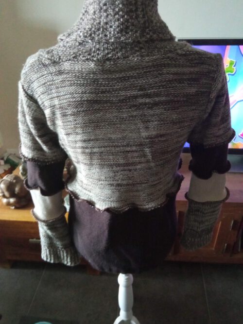 Brown sweater - Image 3