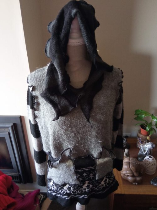 Sweater - Image 4