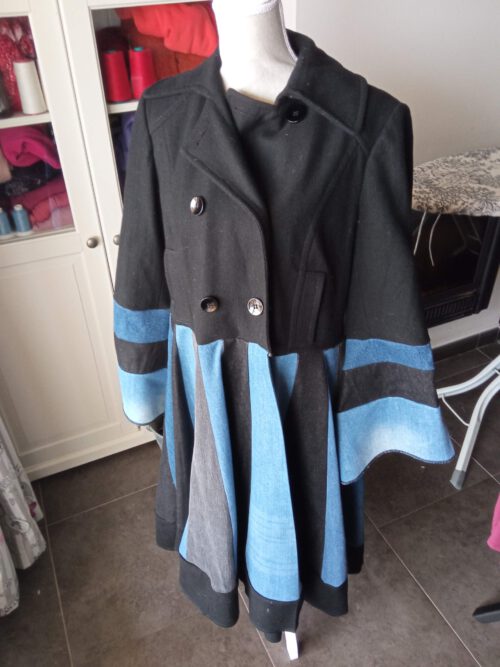 Jeans and Black coat. - Image 4