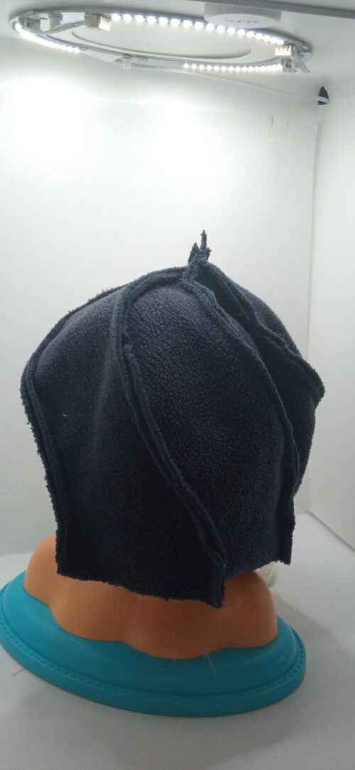 Blue hat. - Image 3